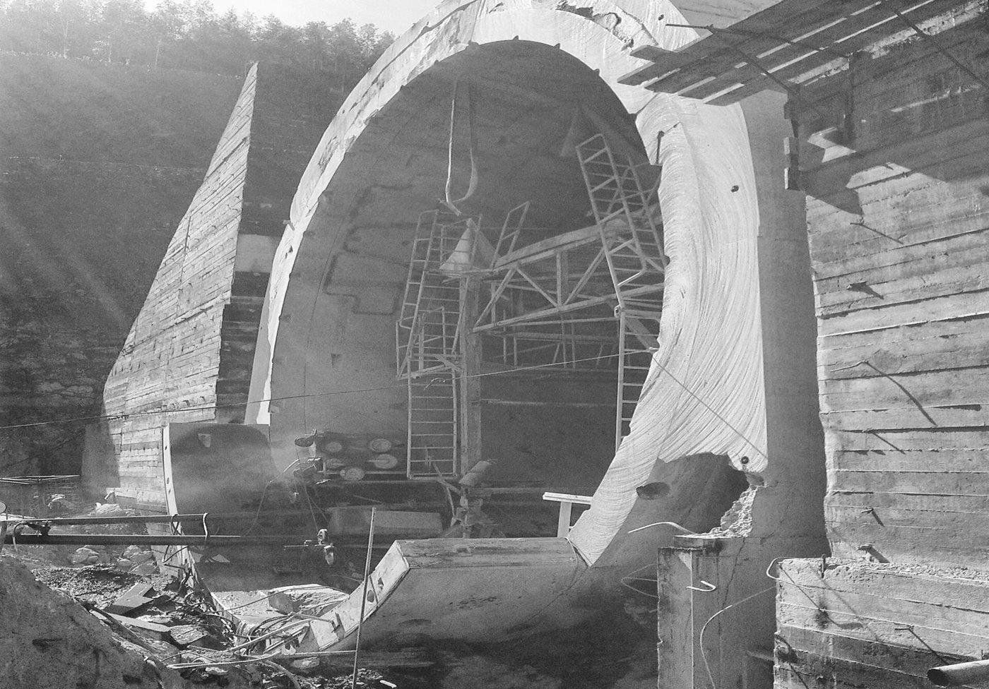 Кузнецовский тоннель — демонтаж стартовой камеры алмазной резкой